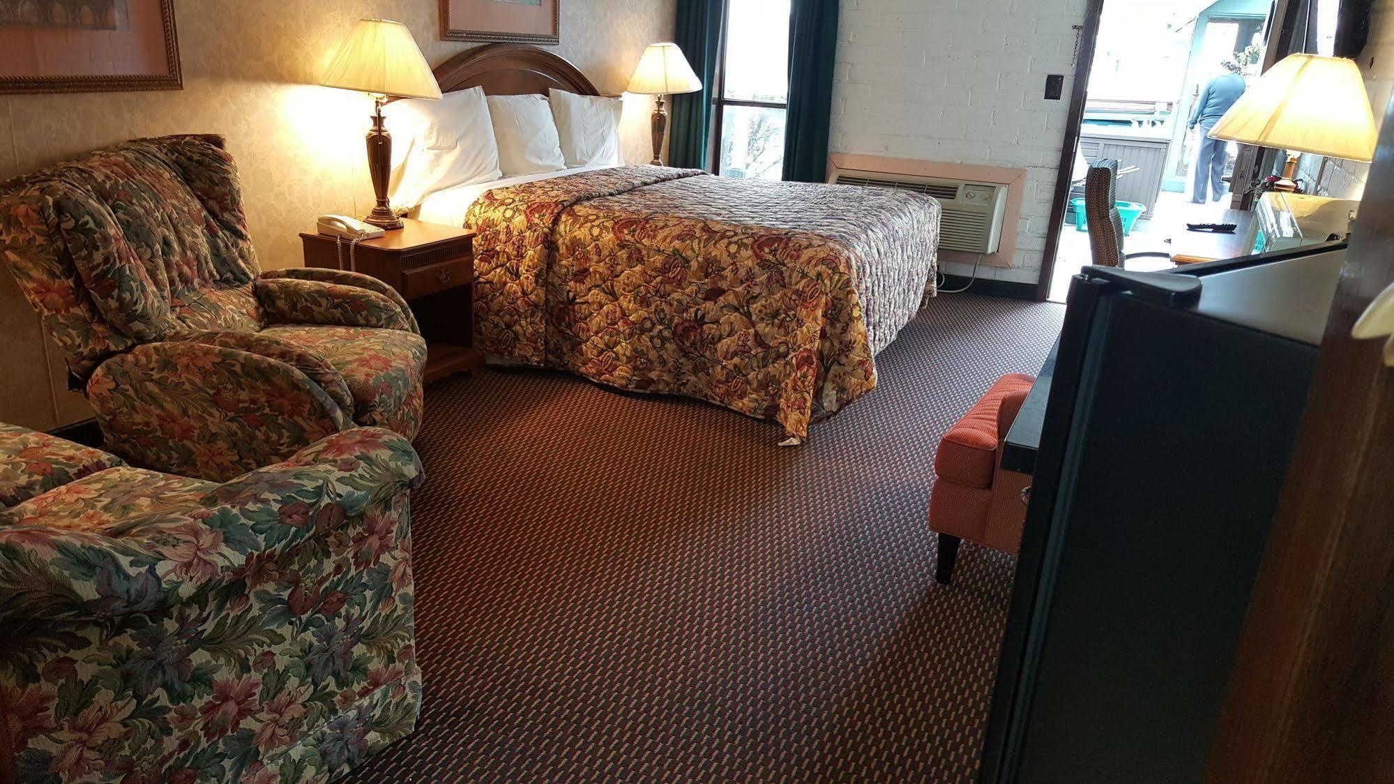 Edelweiss Inn And Suites نيو بروانفيلز المظهر الخارجي الصورة